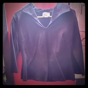 Vixen by Micheline Pitt 3/4 Sleeve top + Bonus